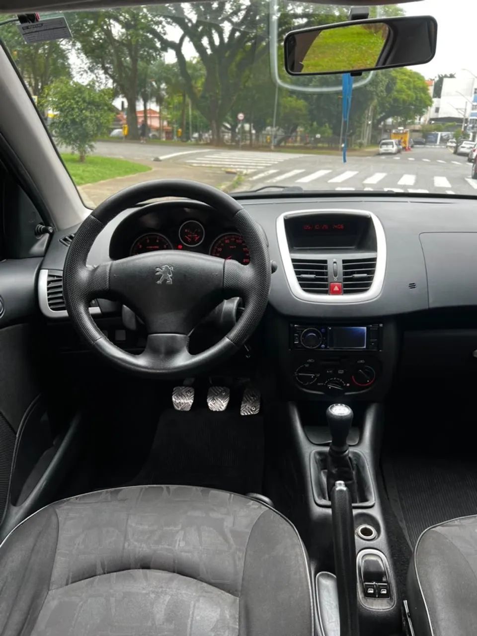 Peugeot 207 Sedan Passion XR 1.4 Flex 8V 4p, foto 6 de 8