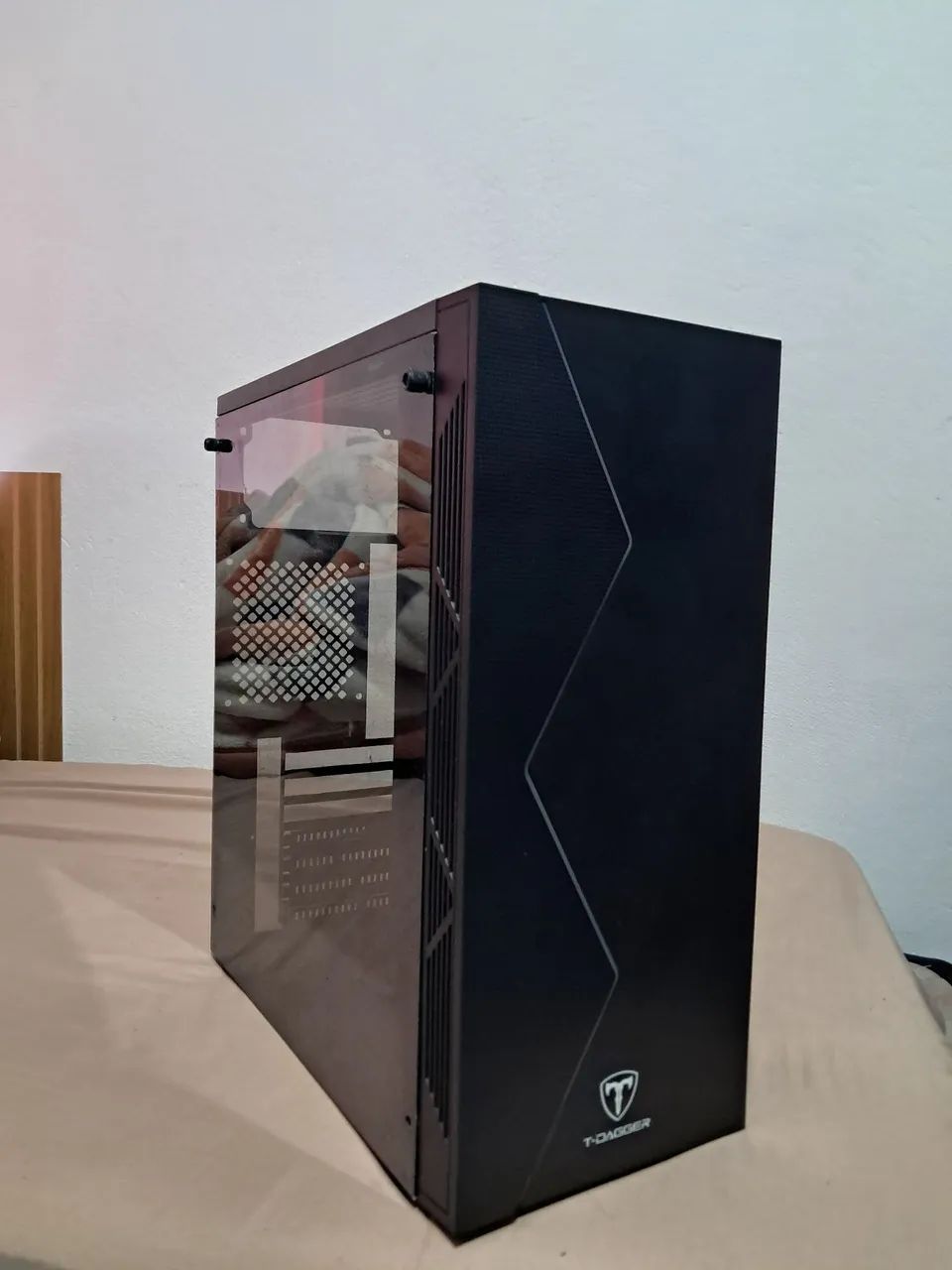 Gabinete T-dagger 