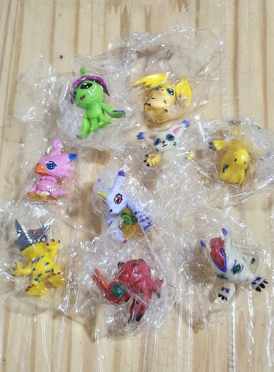 Lote digimon lacrados