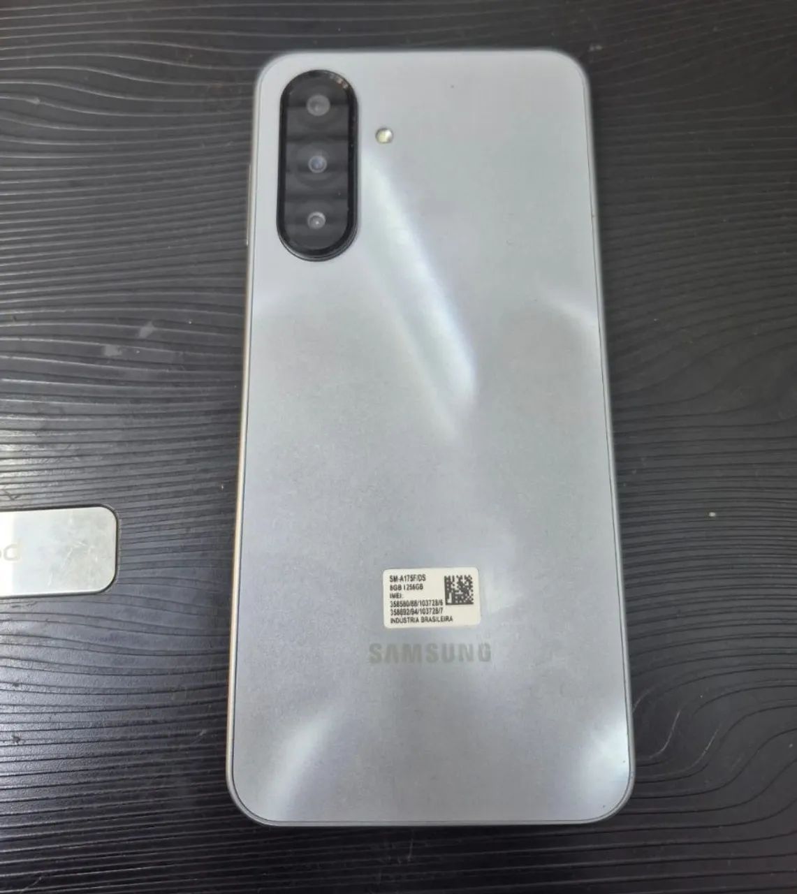 SAMSUNG A17 <br>256GB 8 DE RAM - Foto 4