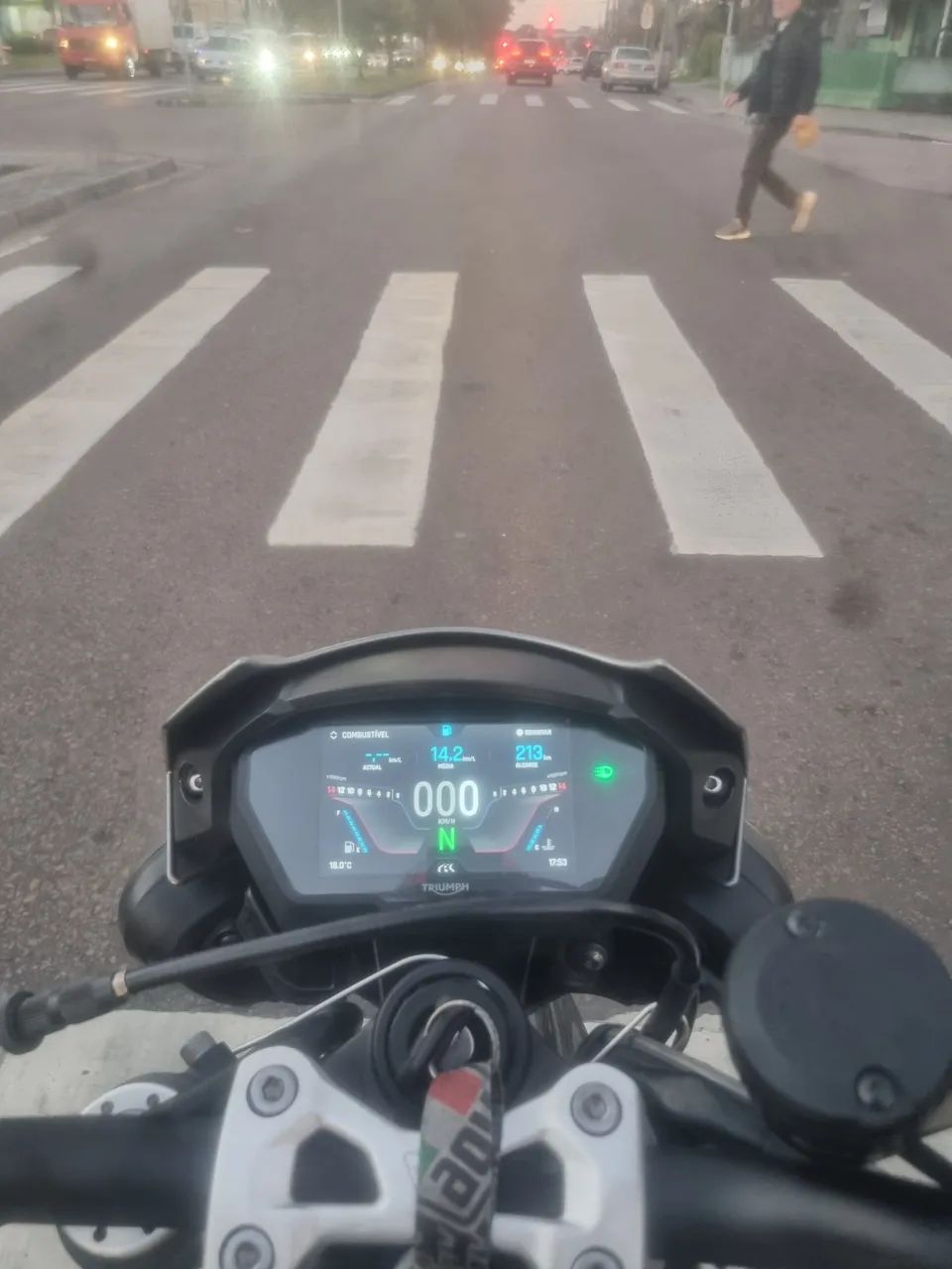 Triumph Street Triple RS - Foto 9