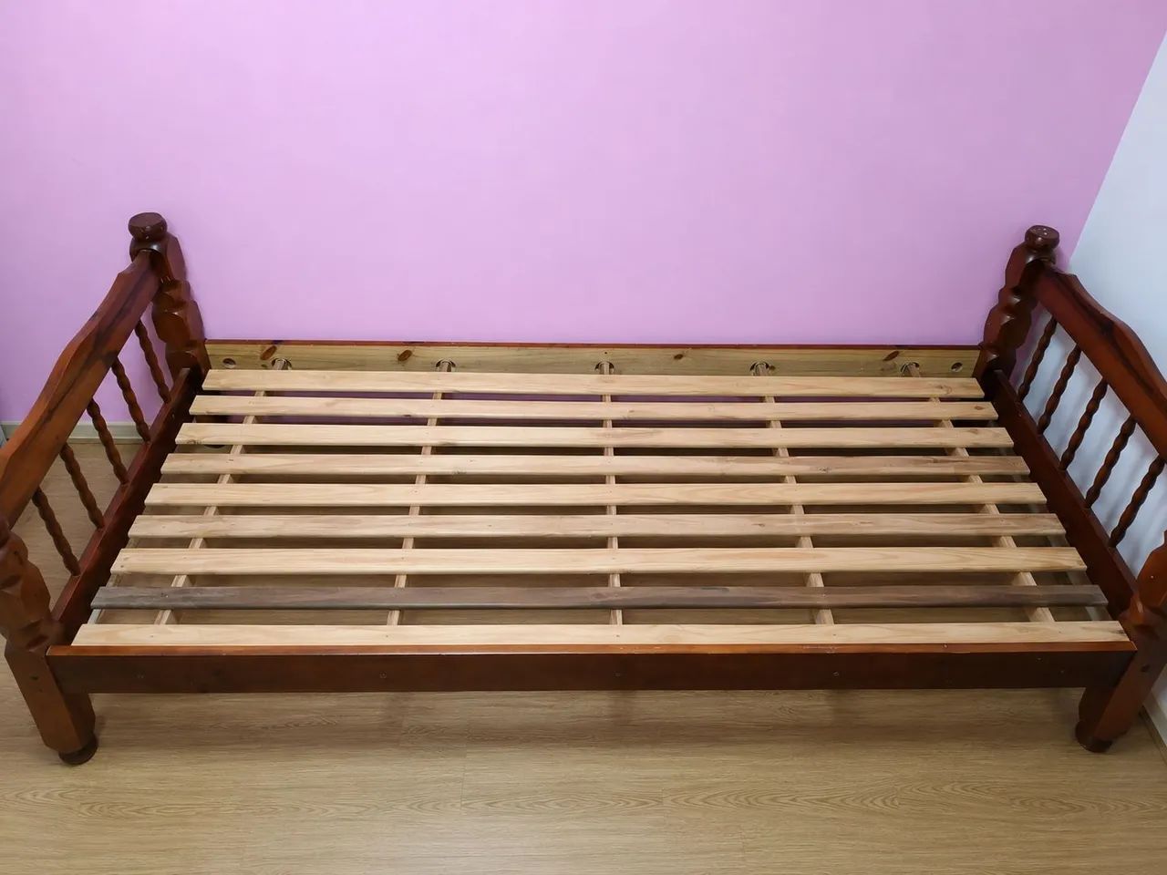 Cama de solteiro, madeira maciça  - Foto 2