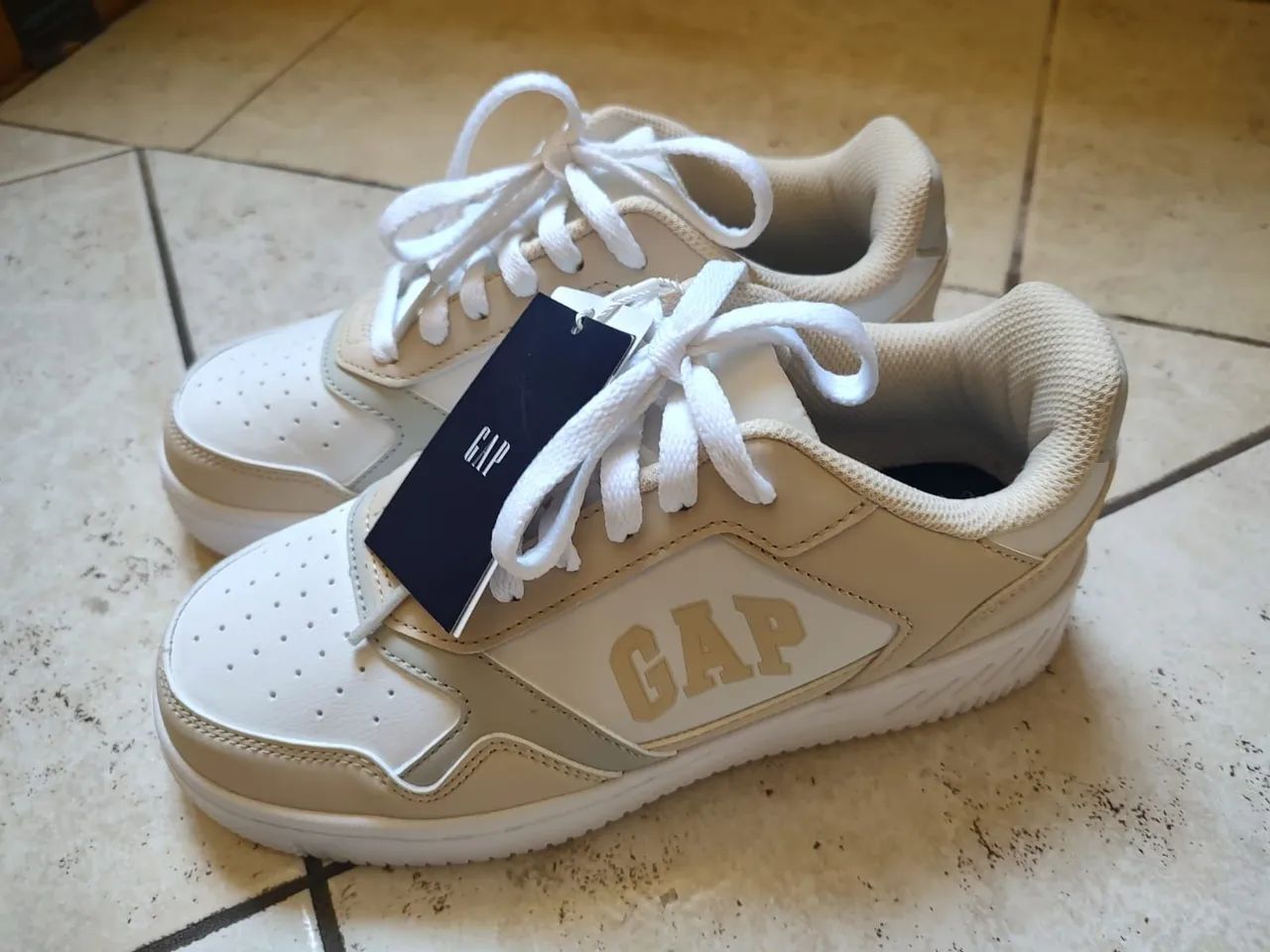 TENIS GAP  N?37 ( IMPORTADO) - Foto 2