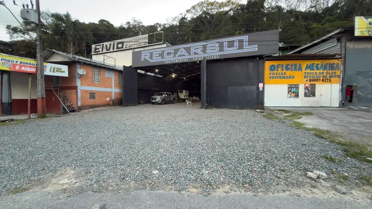 Galpões de 300 m2 Itajai sc Bairro Espinheiro - Foto 2