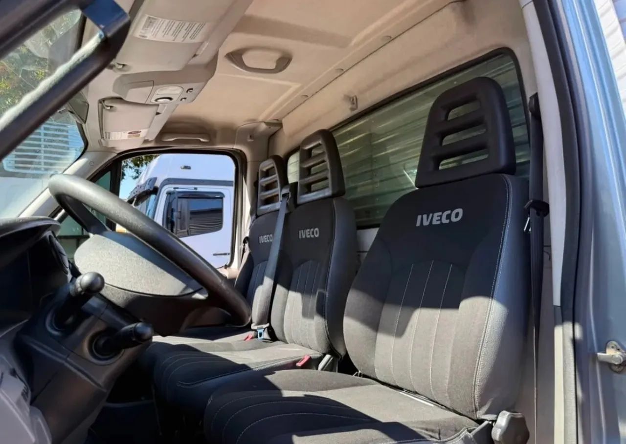 Iveco baú bem conservada  - Foto 4