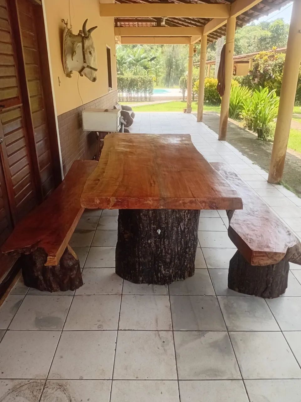 Mesa de mogno nova  - Foto 3