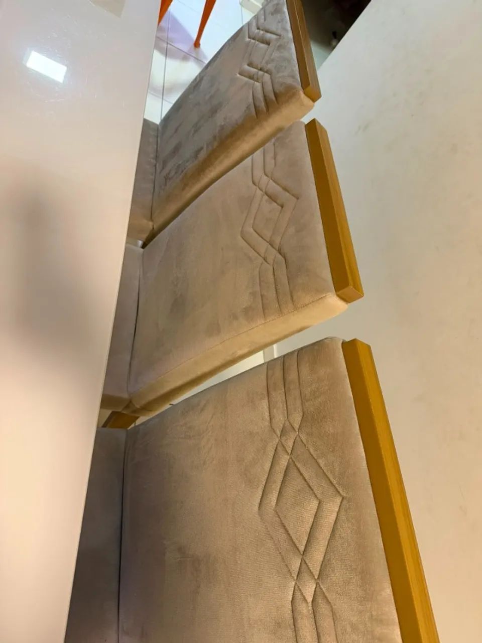 Mesa tampo de vidro com 6 Cadeiras - Foto 4