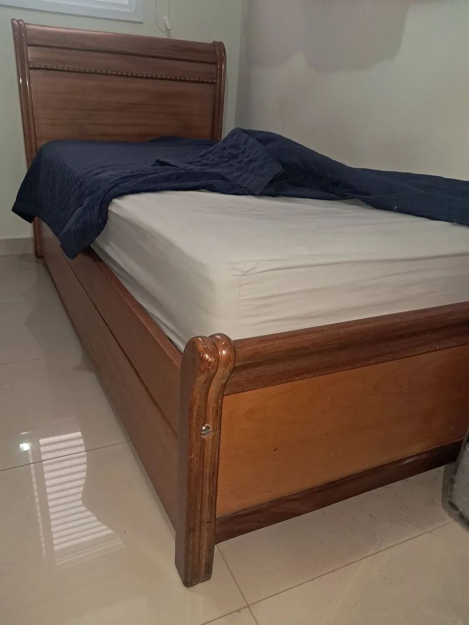 Cama solteiro em Madeira maciça com auxiliar.  - Foto 3