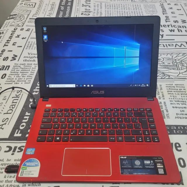 Notebook ASUS X450C Series com SSD 450 GB Novo - Fonte e bateria e Detalhe no display - Foto 2
