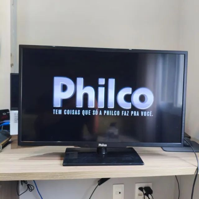 TV Philco 32" com Controle e Base - Perfeito Estado - Foto 2