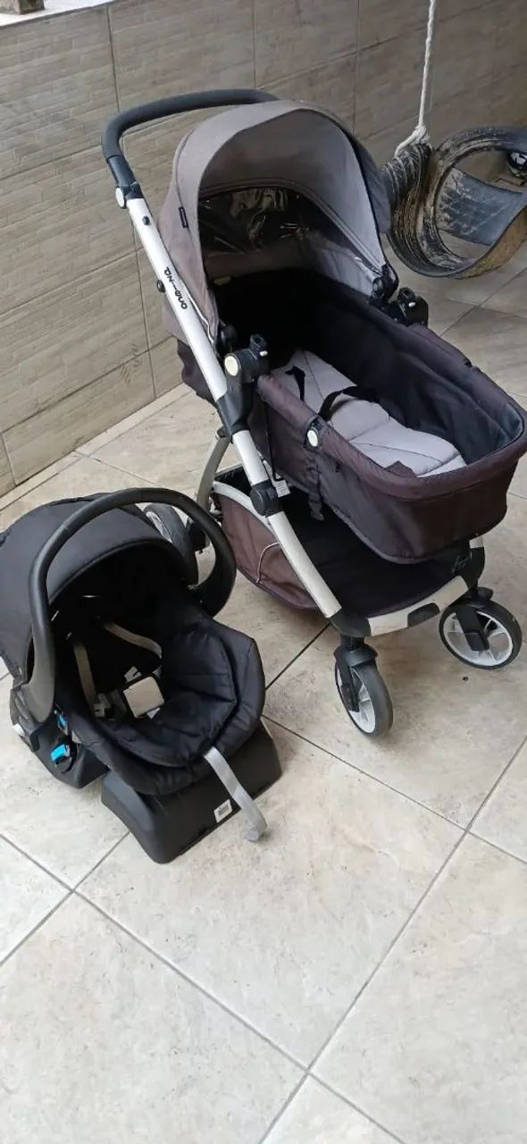 Vendo carrinho de bebe 3 em 1 - Foto 2