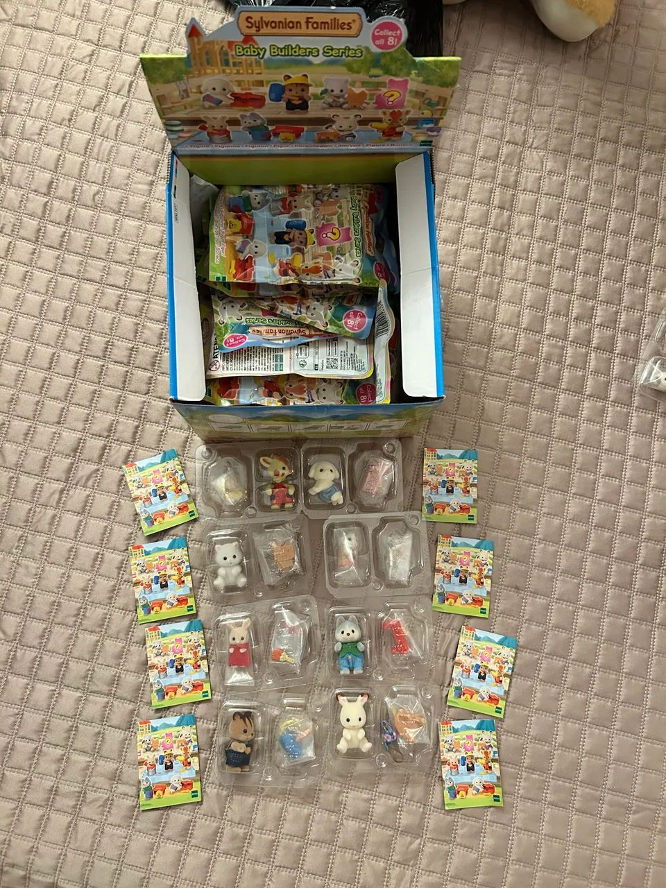 8 unidades de Blind bag Sylvanian families 