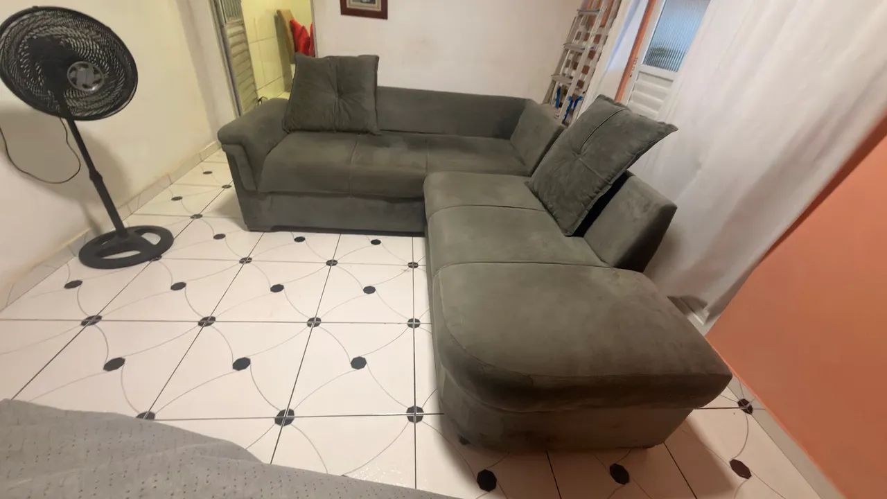 Sofá semi novo