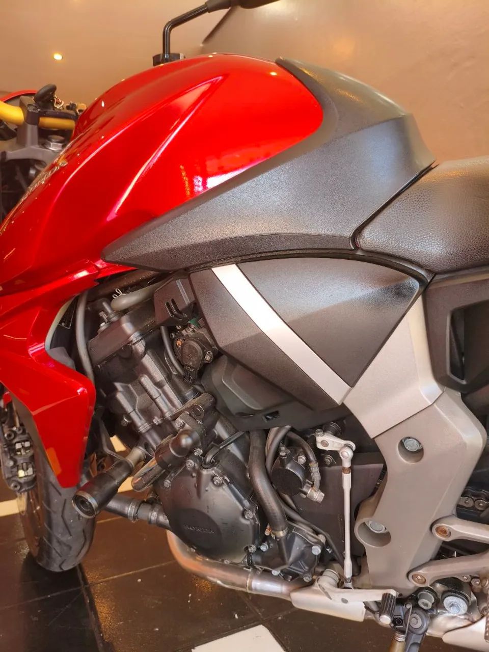 Honda CB 1000R - Foto 4