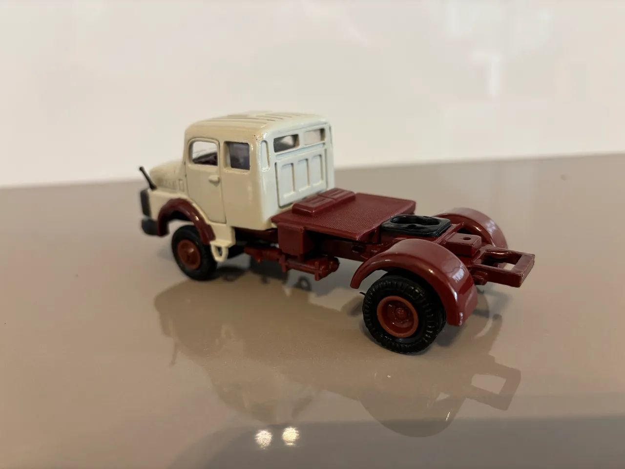 Miniatura Caminhão Mercedes LS1924A Arpra - Foto 3