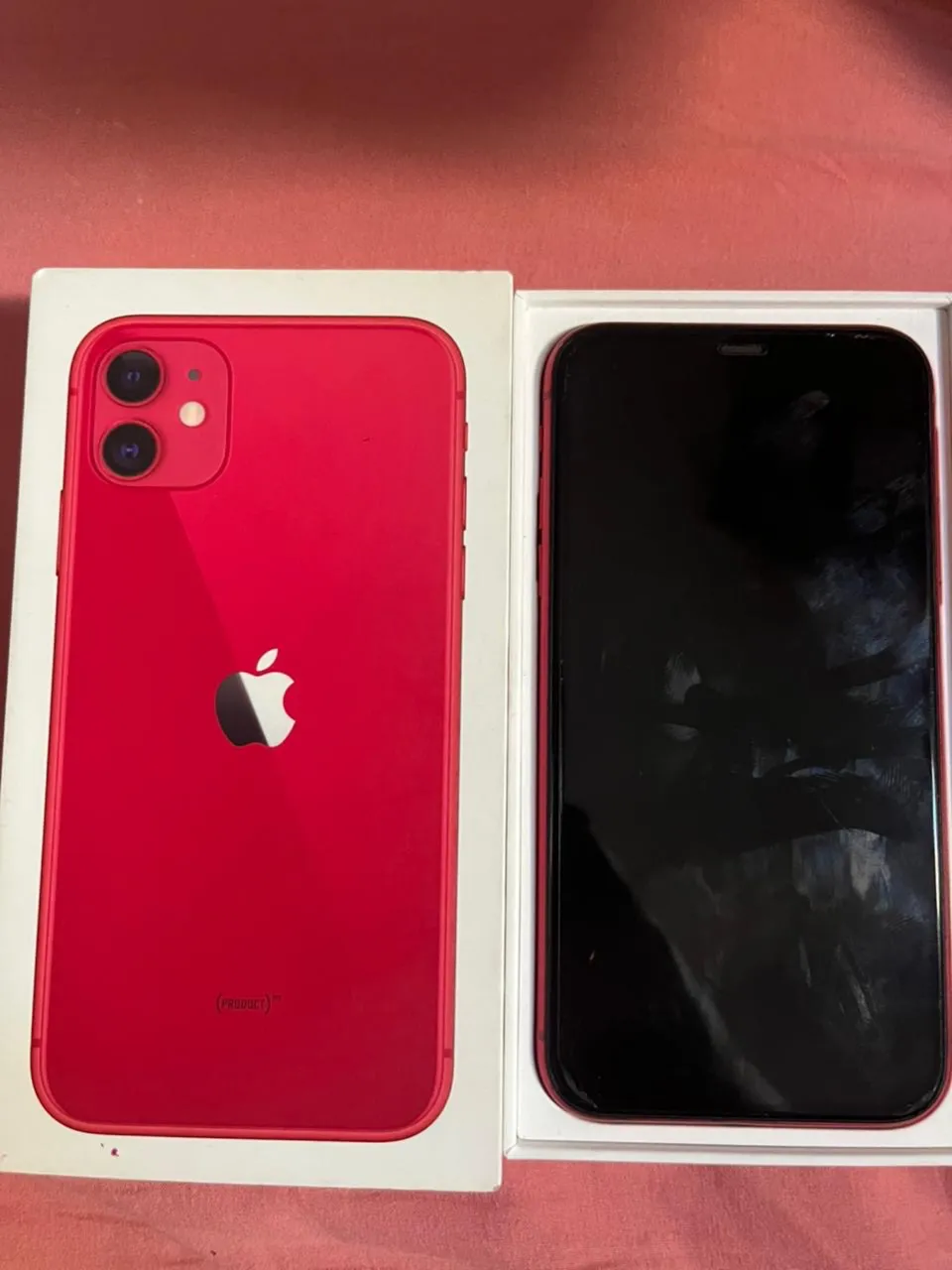 Iphone 11 Red - 64g com caixa e nota fiscal - Celulares e