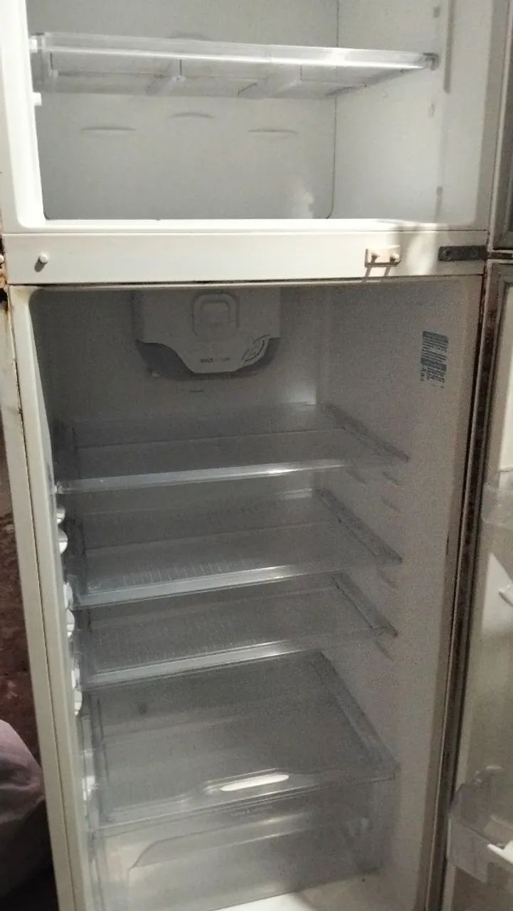 Geladeira Eletrolux super freezer DC49A - Foto 2