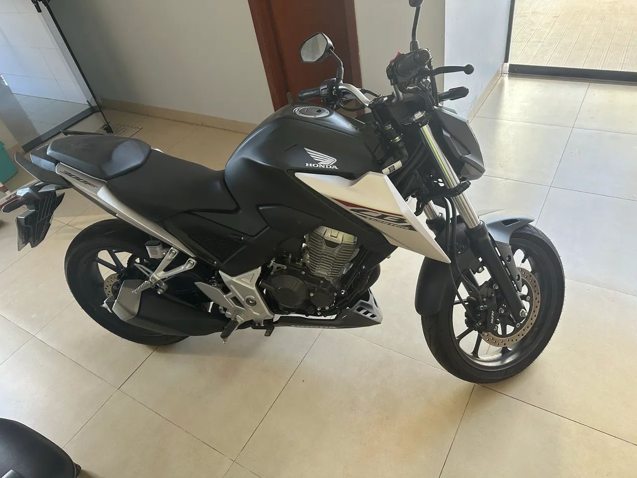 Cb300 2026  - Foto 4