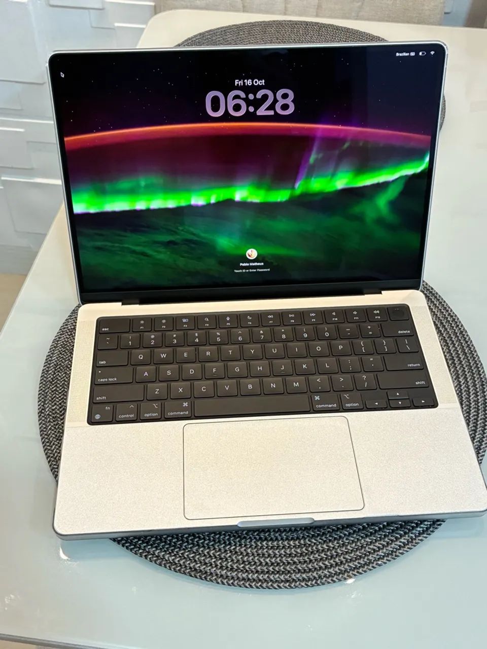 Apple MacBook Pro M4 16GB/512GB - 14 Polegadas - Notebooks