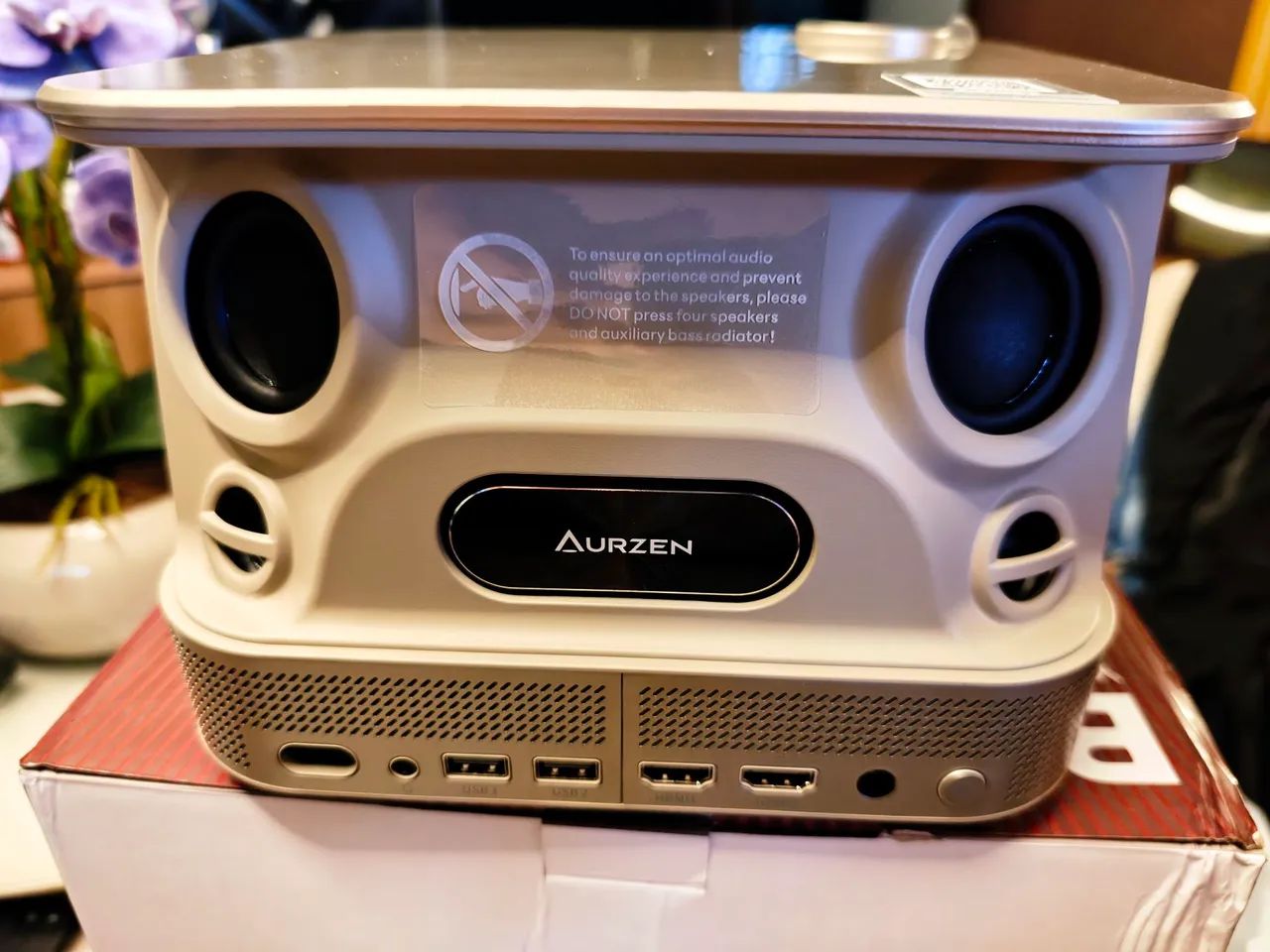 Projetor Inteligente 4K, AURZEN BOOM 3 sem uso - Foto 2