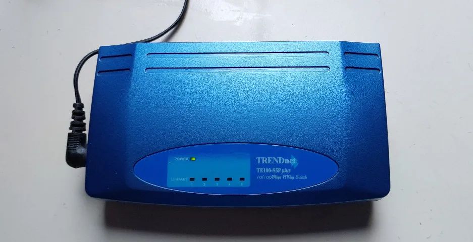 SWITCH 5 PORTAS TE100-S5P+ TRENDNET - Foto 3