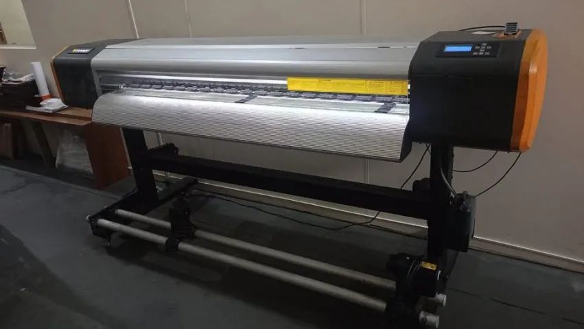 Impressora ecossolvente DX5 - para impressão de adesivos, faixas e banners. - Foto 2