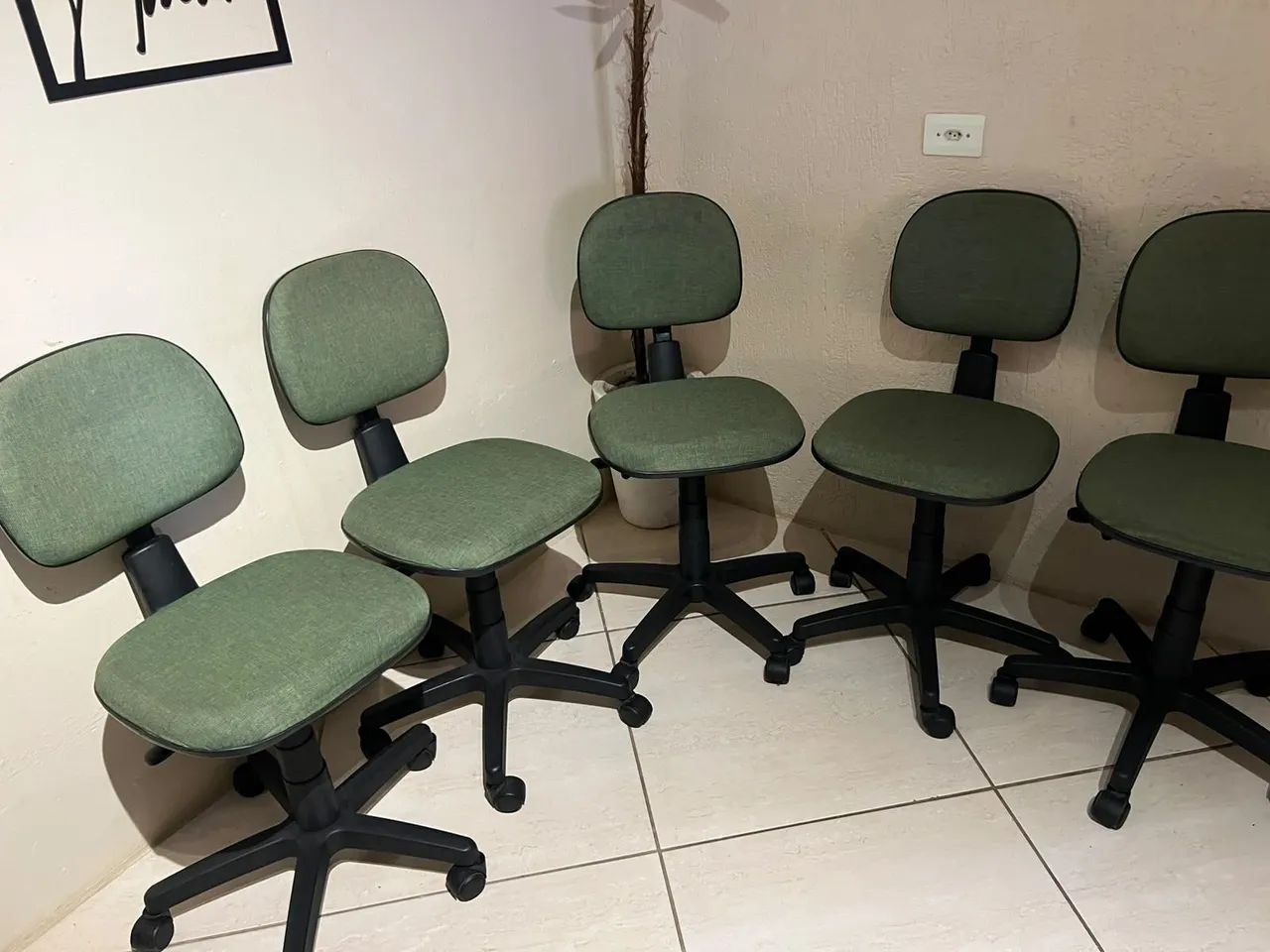 Cadeira escritório/giratória 