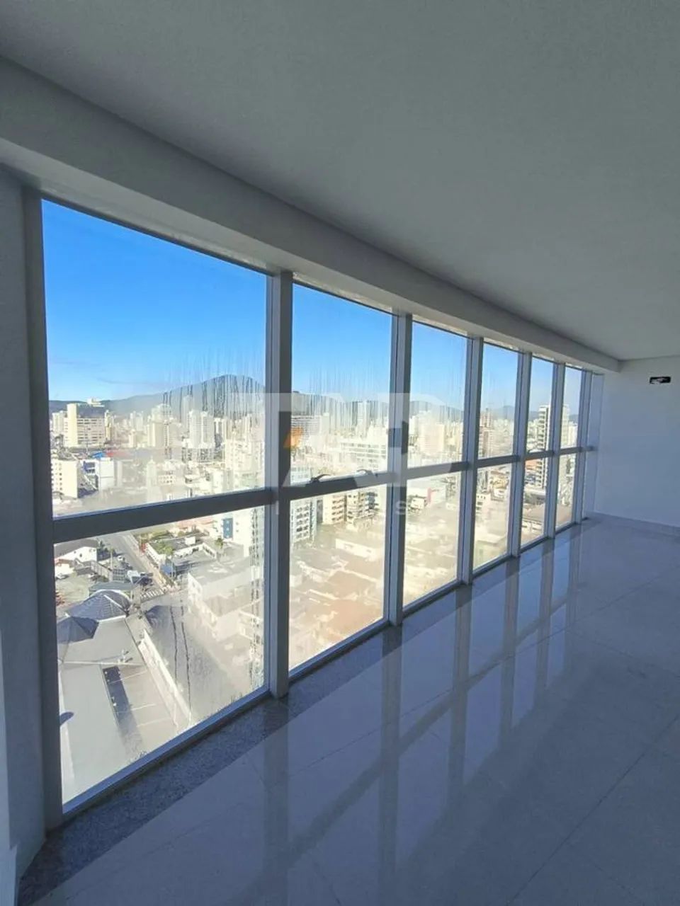 Sala comercial com 50m² para locação | Centro - Foto 4