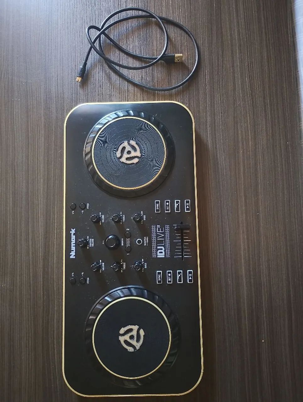 Controladora Numark pra usar com notebook