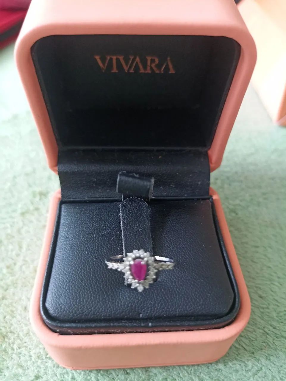 Anel Vivara com Rubi e diamantes