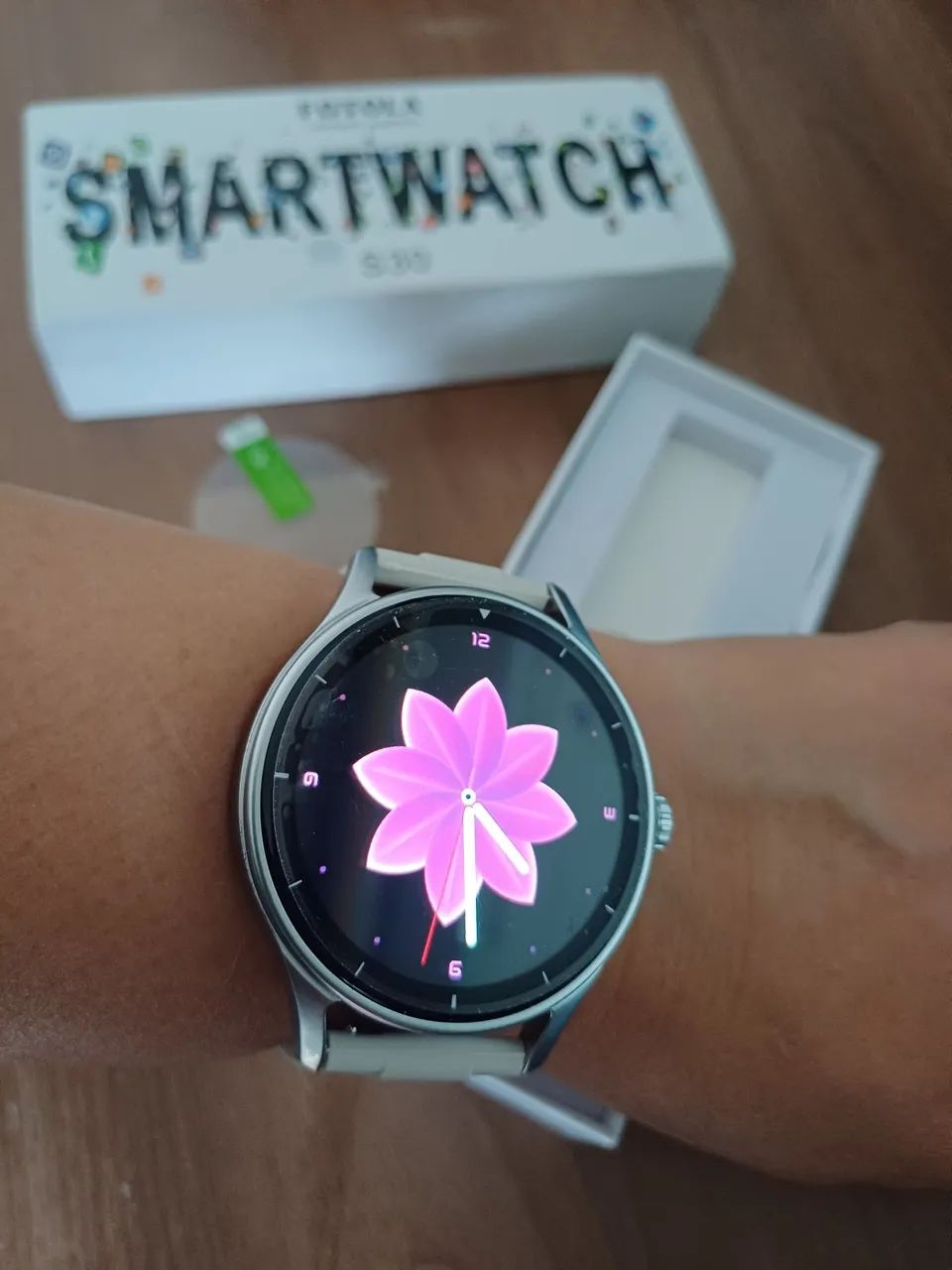Smartwat redondo faz e recebe ligação  - Foto 2