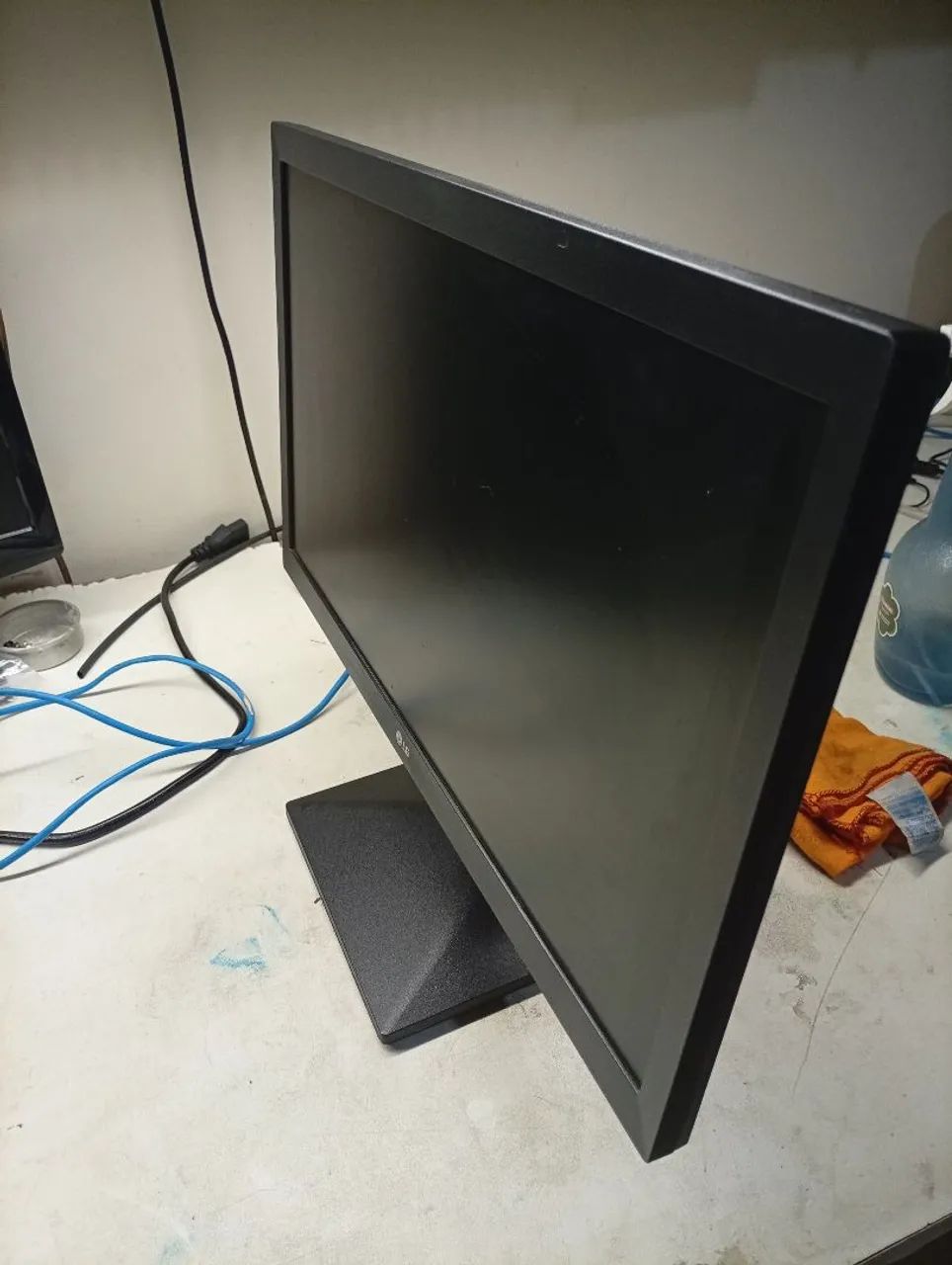 Monitor LG 19.5 HDMI/vga