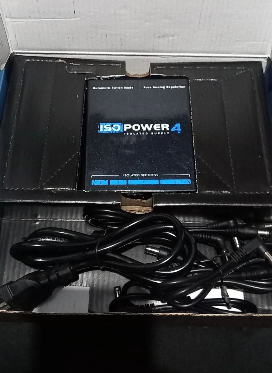 *FONTE LANDSCAPE ISOPOWER 4 (BIVOLT AUTOMÁTICO)*<br><br>COM SAÍDAS ISOLADAS<br><br>COM SAÍDAS ISOLADAS