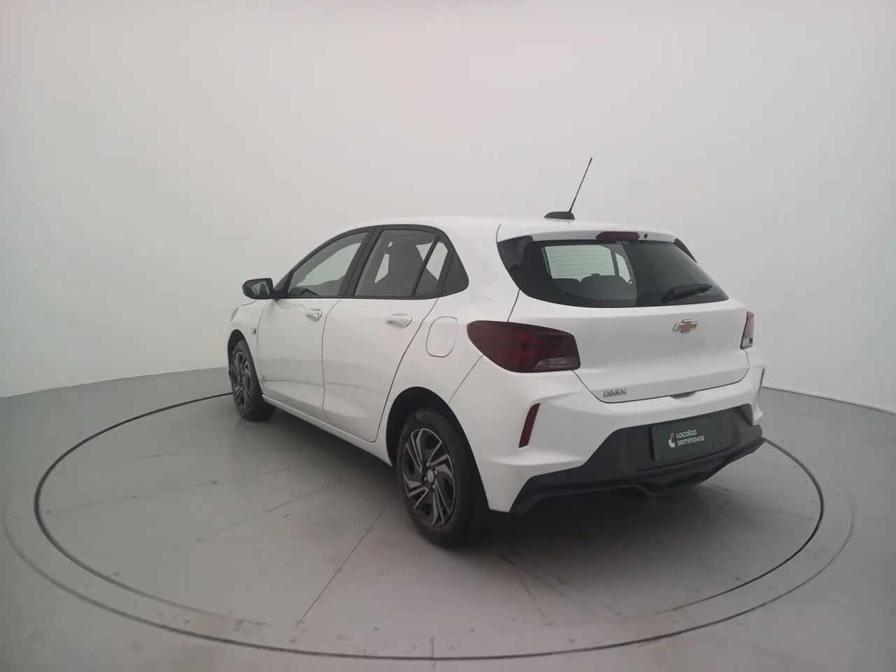 Chevrolet Onix Hatch 1.0 12V Flex Mec. 4P, foto 3 de 18