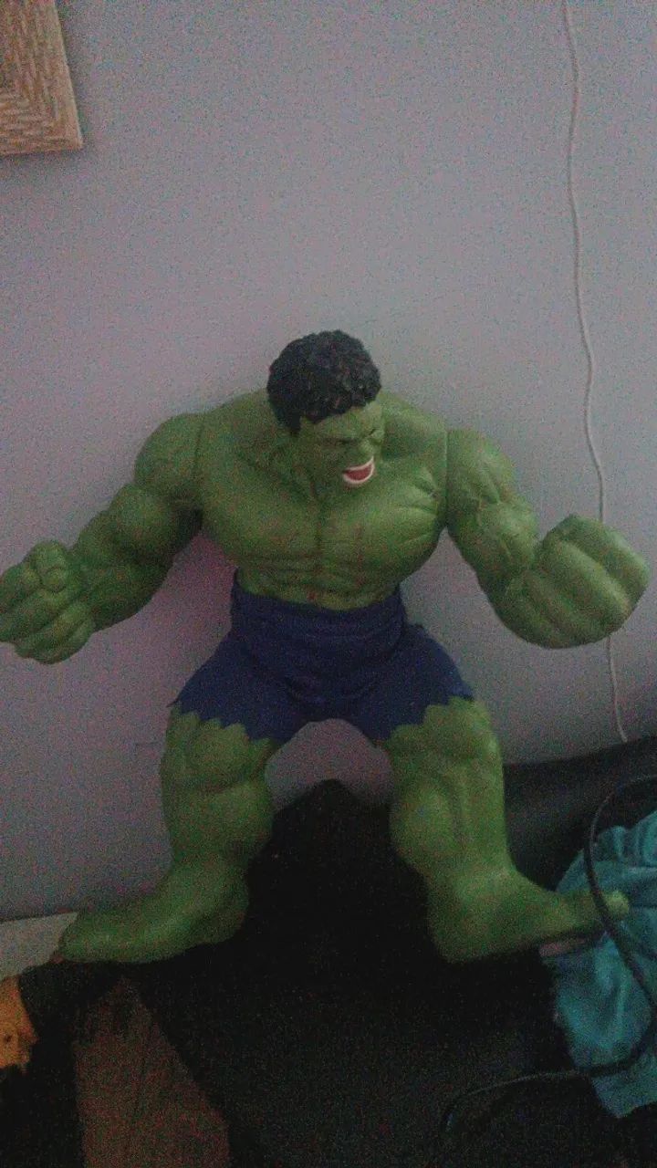 Boneco Hulk 