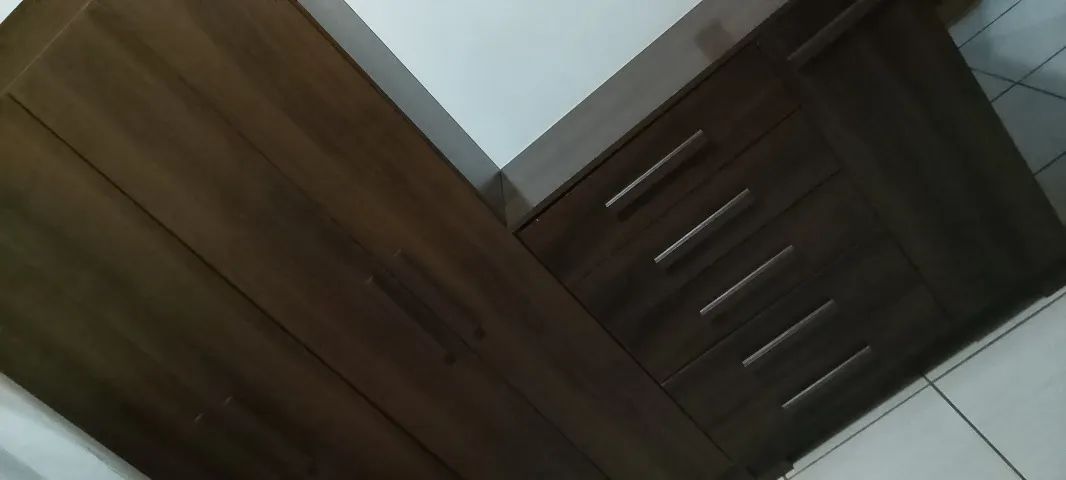 Armário com cômoda 