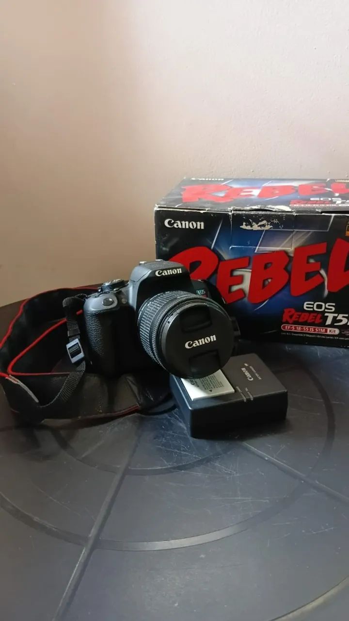 Cannon T5i semi nova - Foto 3
