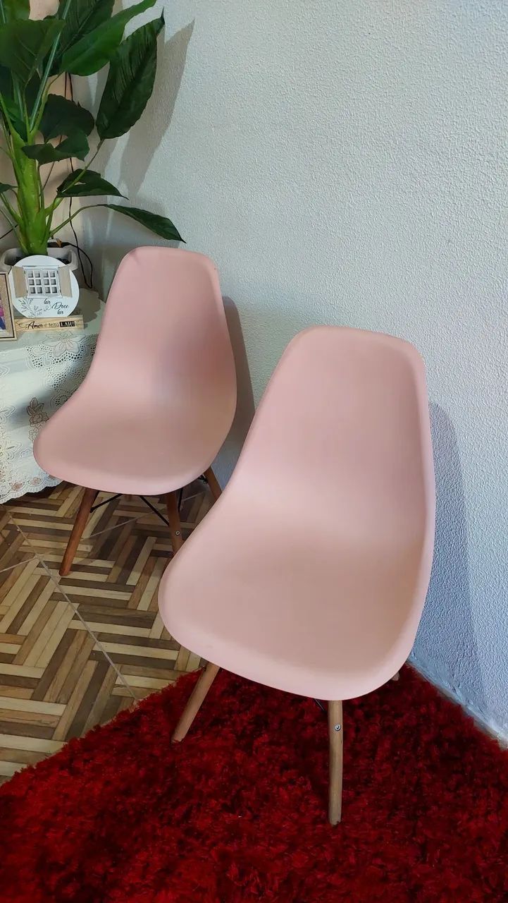 Vendo lindas cadeiras 