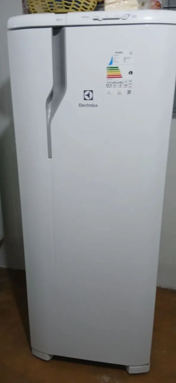 Uma geladeira ótimo estado  - Foto 3
