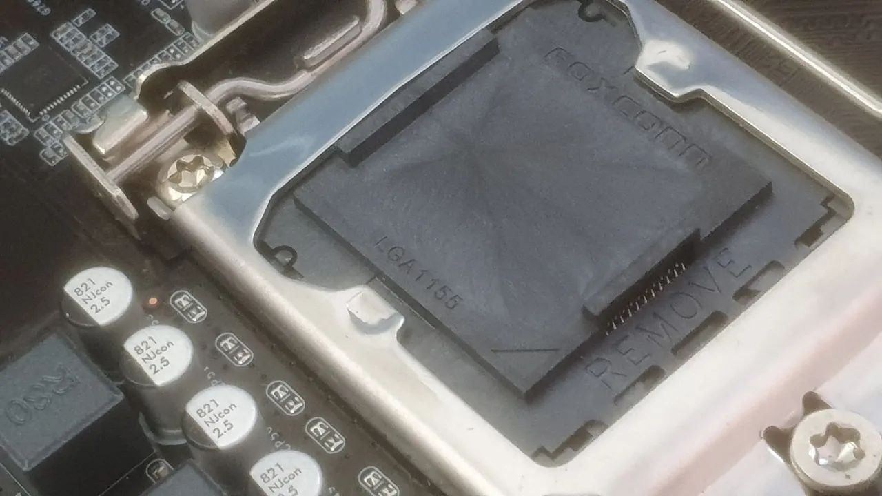 Placa Mãe LGA 1155 (i3/i5/i7) nova - Foto 3