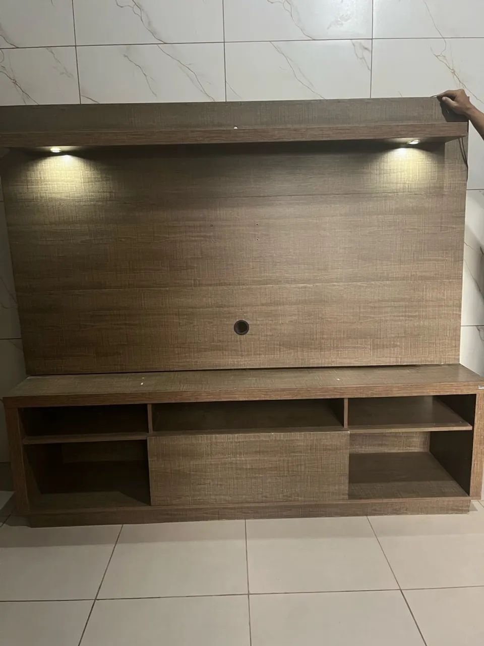 Estante de sala