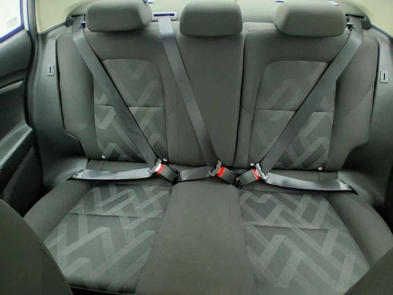 Chevrolet Onix Activ 1.4 8V Flex Aut. 4P, foto 18 de 18