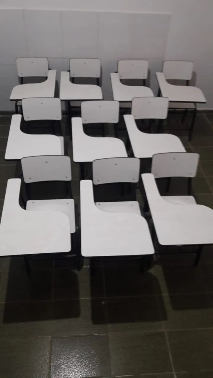 CARTEIRA PARA ESCOLA DE FERRO