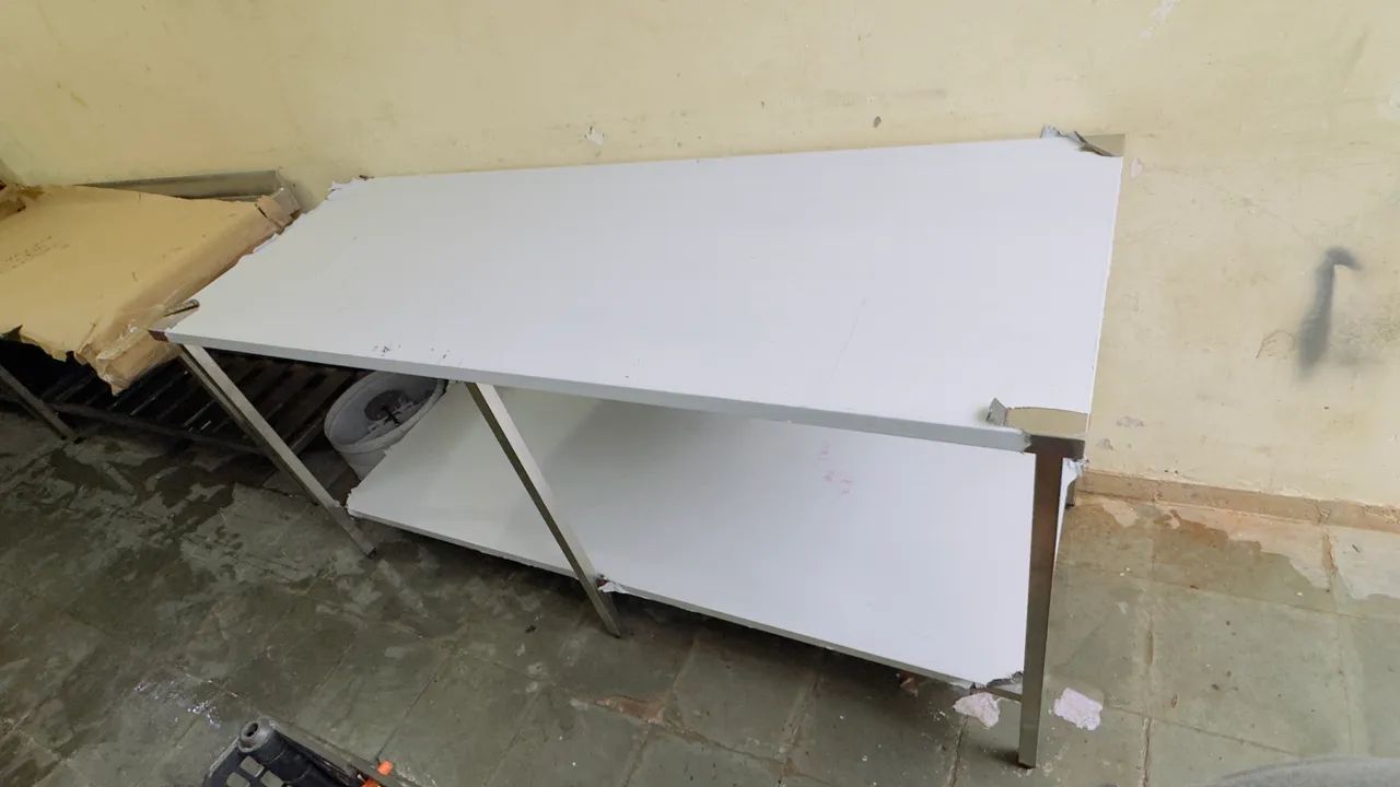 Mesa de inox 1,90 x 70cm 