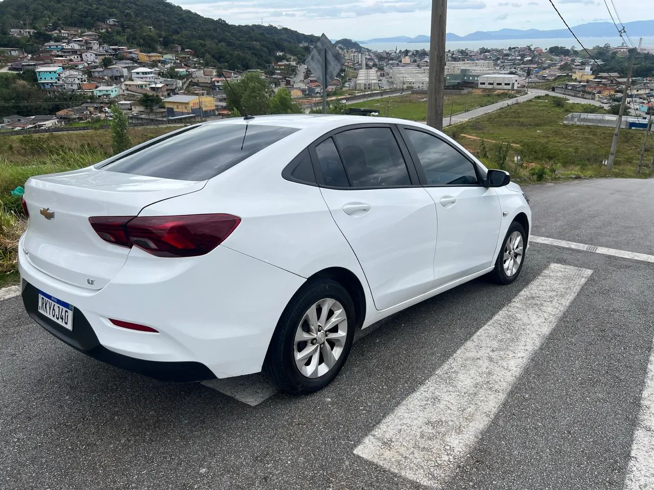 Chevrolet Onix Plus LT 1.0 12V Flex Mec. 4P 2022 - Foto 4
