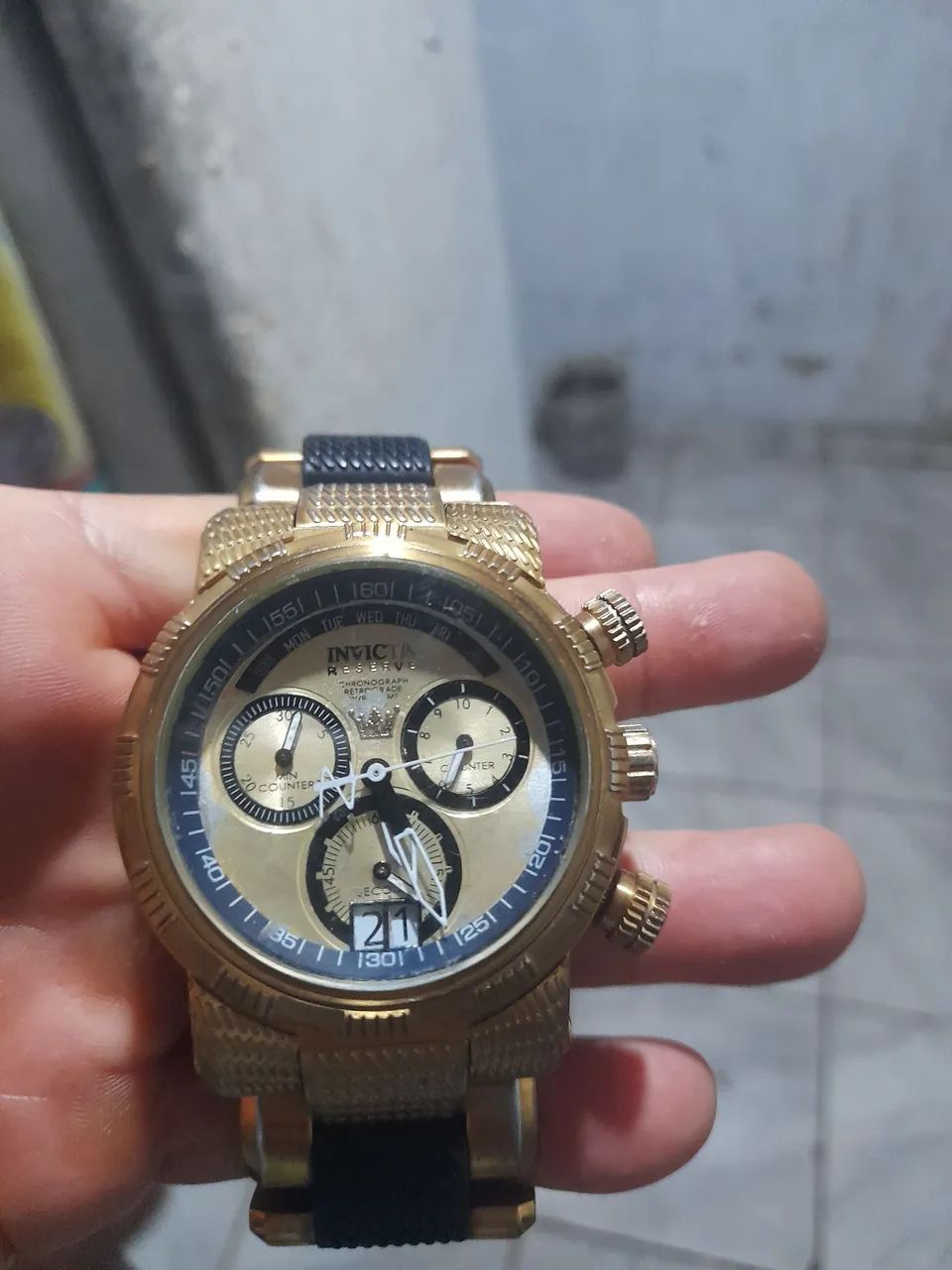 Vendo um relógio Invicto máquina ronda cronógrafo funcionando perfeitamente  - Foto 4