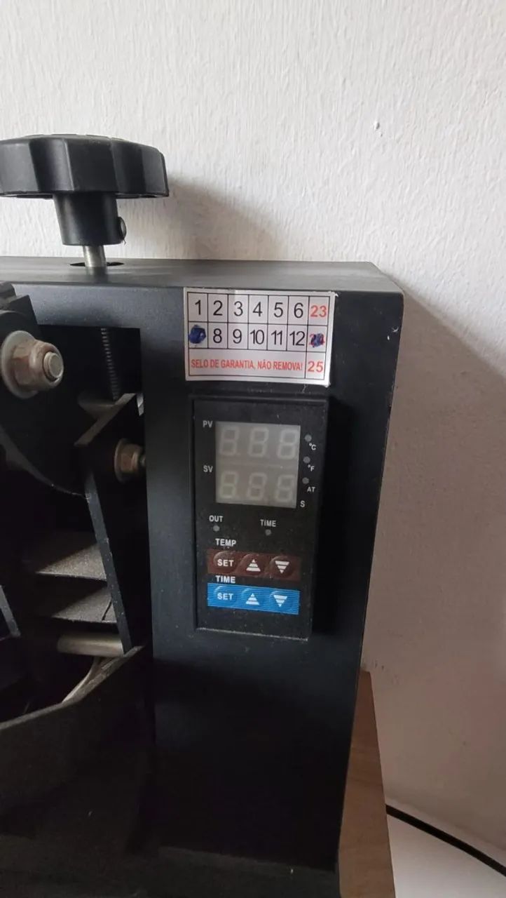 Prensa Plana para Sublimação, DTF e Transfer  38x38 preta 110v  - Foto 5