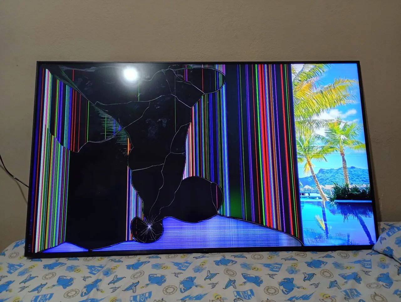 Vendo tv com tela quebrada  - Foto 2