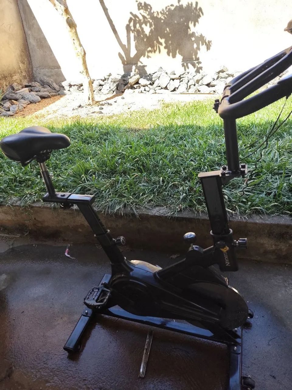 Bicicleta Ergométrica Pelegrin  - Foto 5