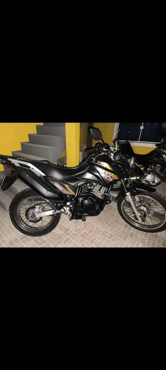 Vendo Yamaha 150  - Foto 2